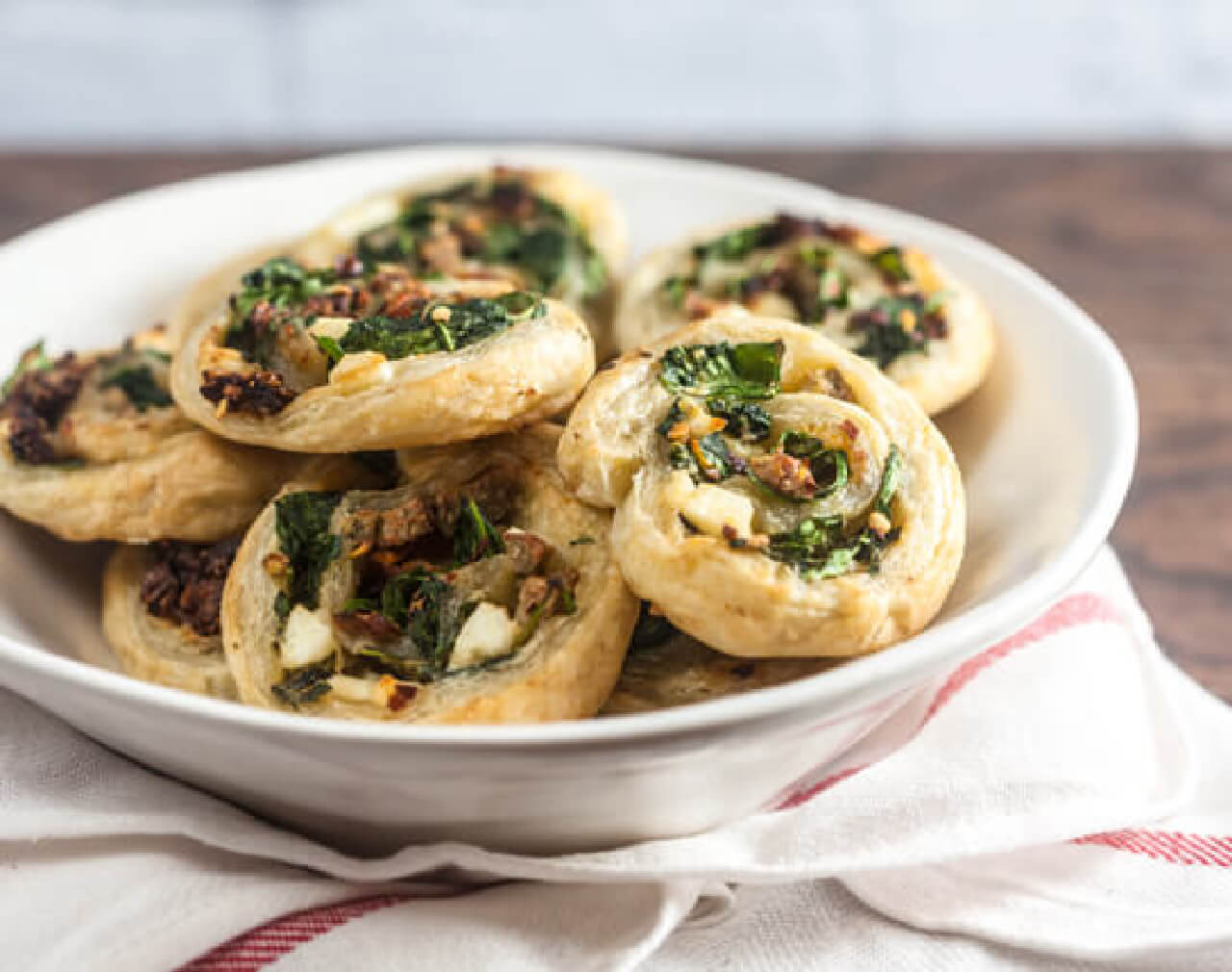 チキンとほうれん草とフェタのミニデニッシュ (24個分）